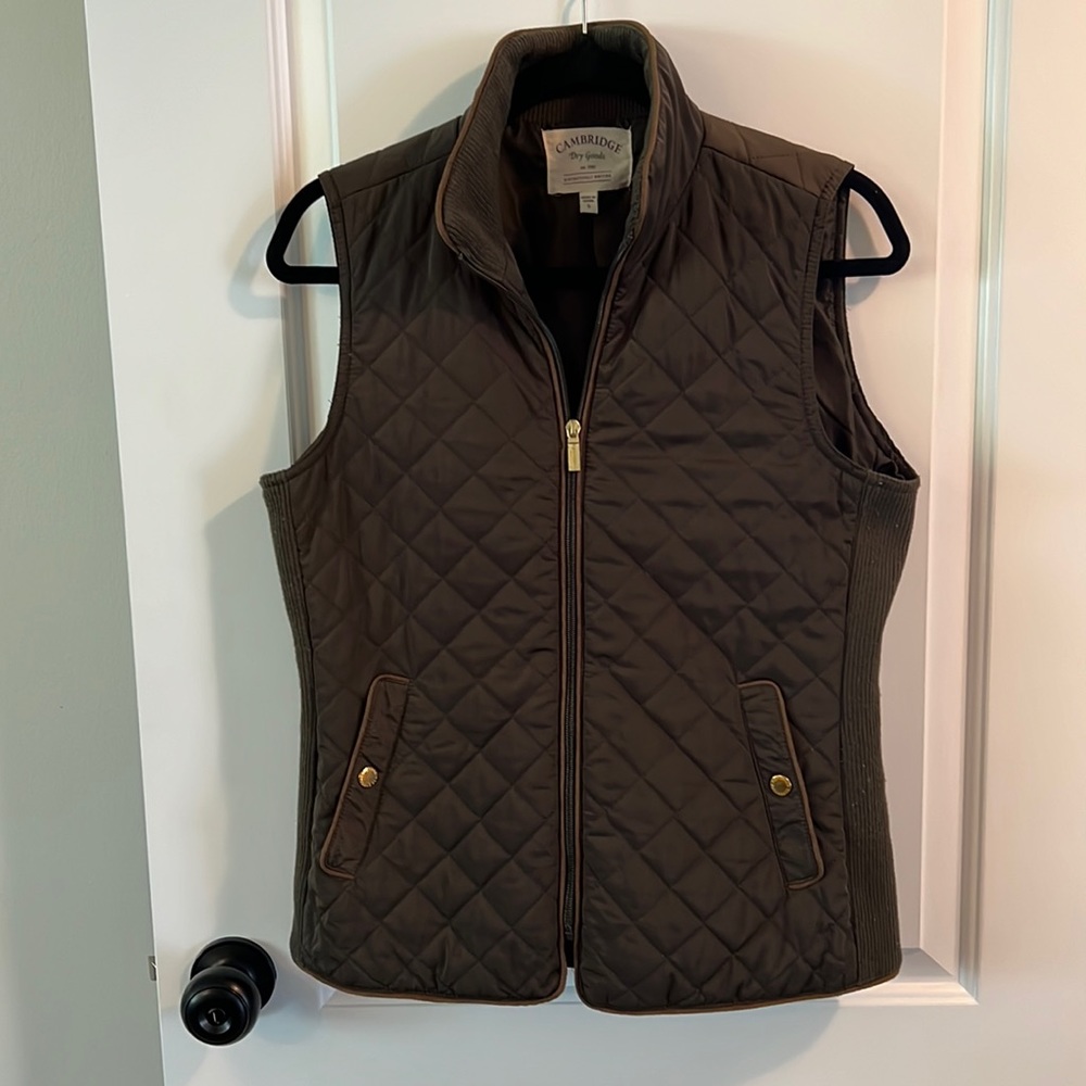 Green and gold accent Cambridge Vest